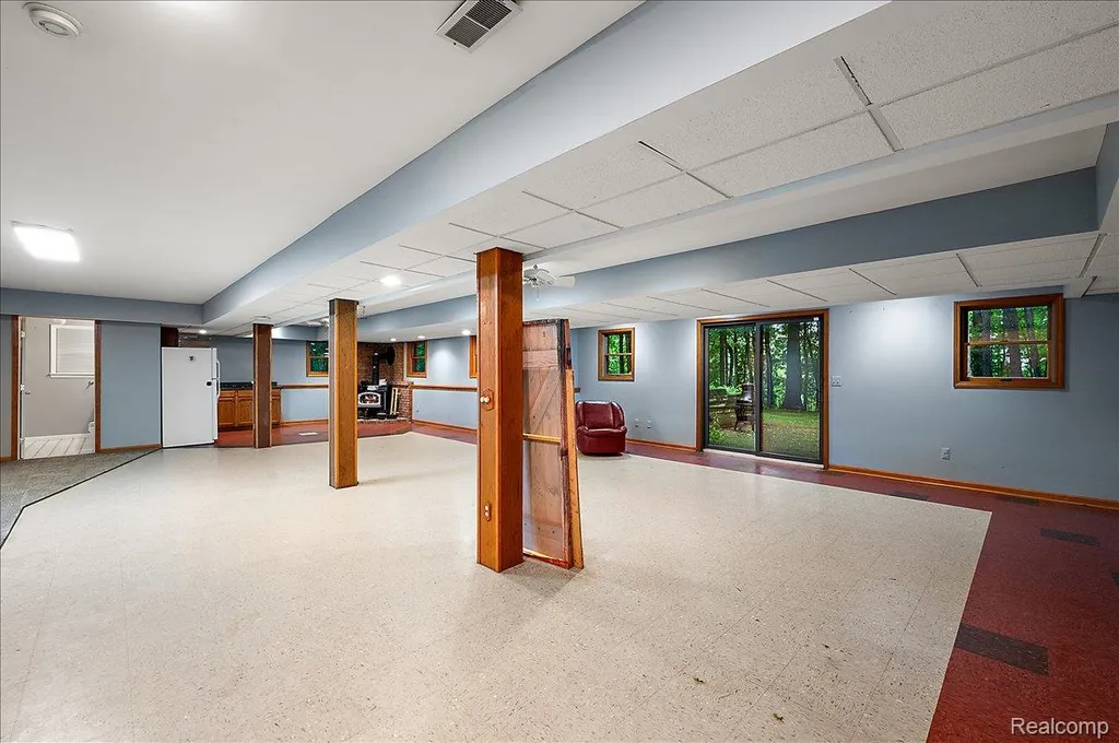 670 Rolling Acres Drive Brandon Charter Township MI 48462