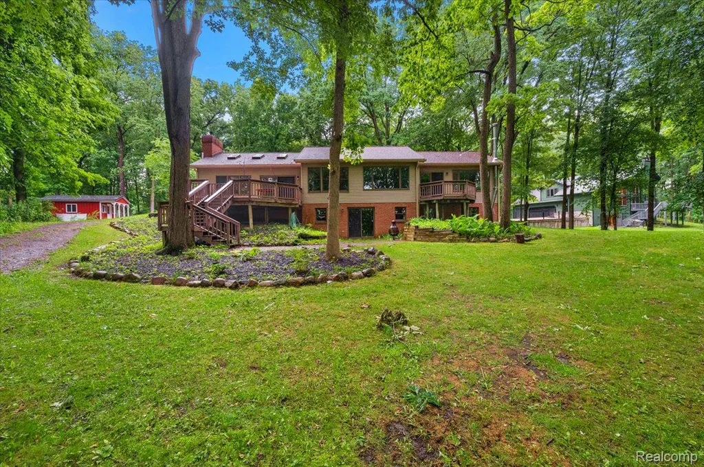 670 Rolling Acres Drive Brandon Charter Township MI 48462