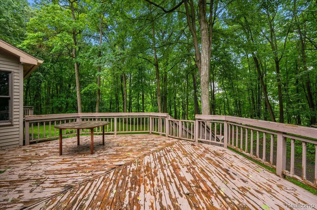 670 Rolling Acres Drive Brandon Charter Township MI 48462