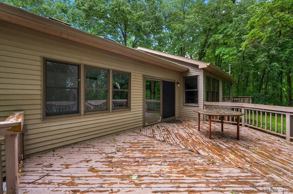 670 Rolling Acres Drive Brandon Charter Township MI 48462