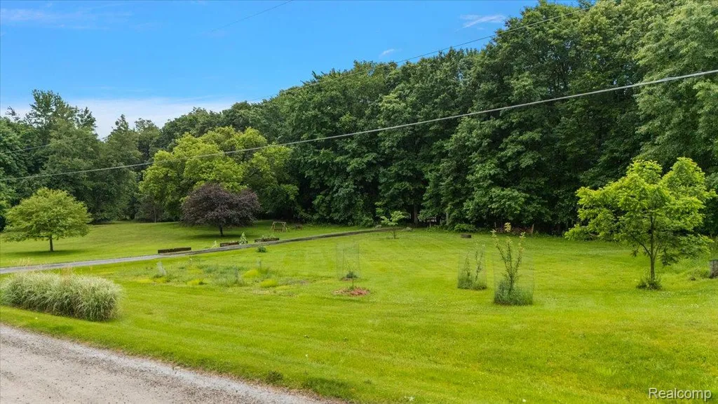 670 Rolling Acres Drive Brandon Charter Township MI 48462