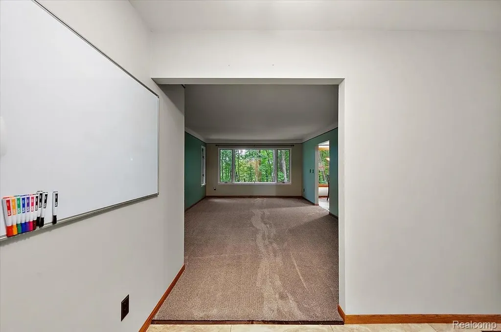 670 Rolling Acres Drive Brandon Charter Township MI 48462
