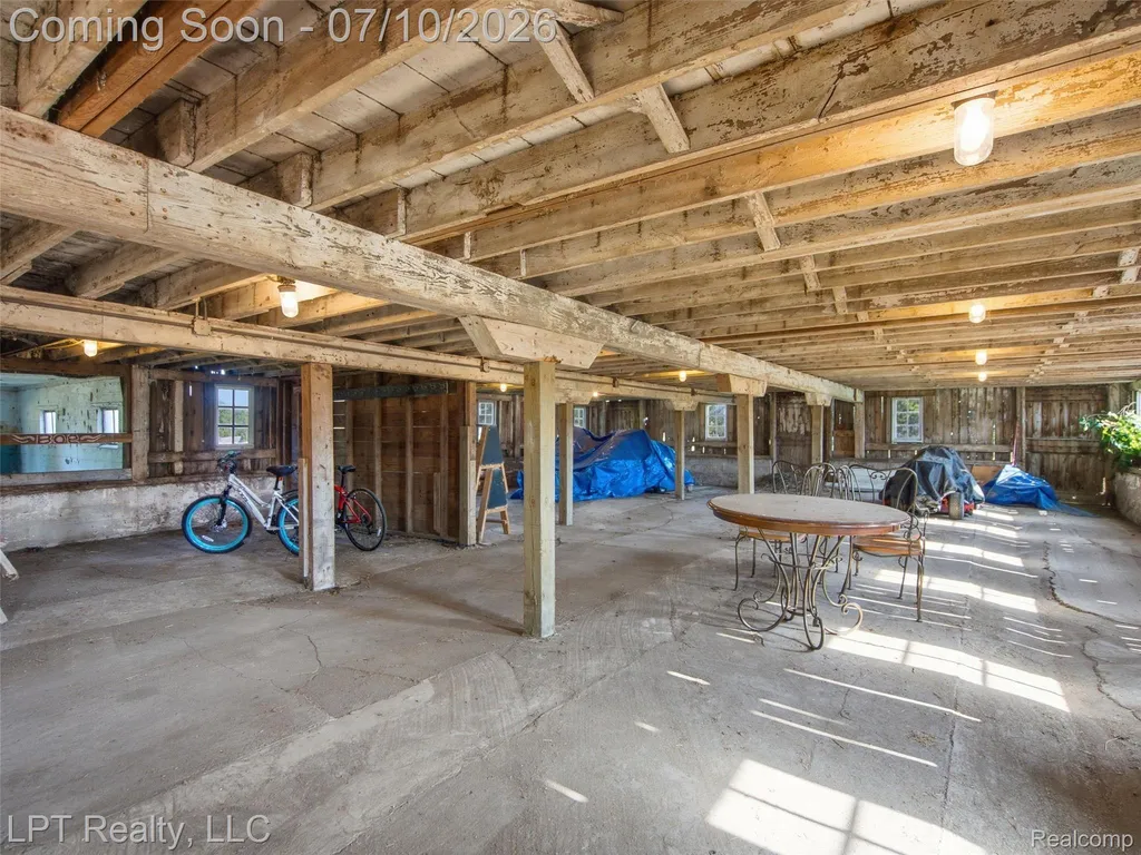 600 Fowlerville Road Handy Township MI 48836