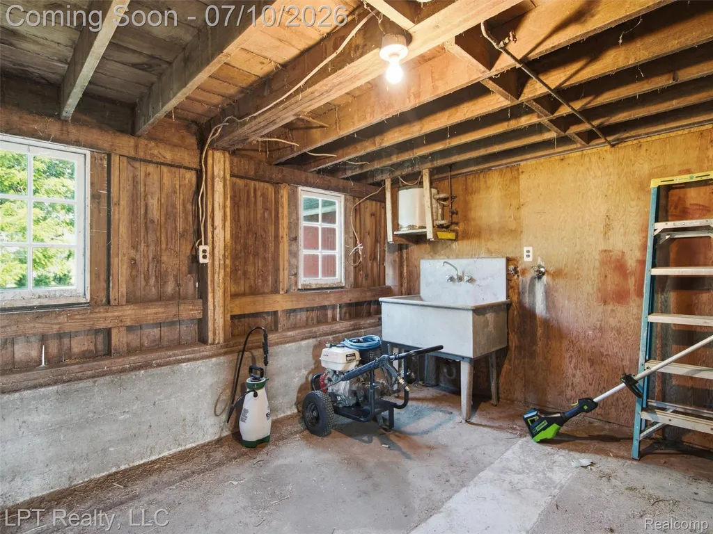 600 Fowlerville Road Handy Township MI 48836