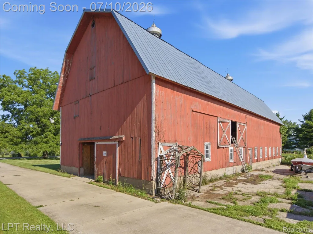 600 Fowlerville Road Handy Township MI 48836