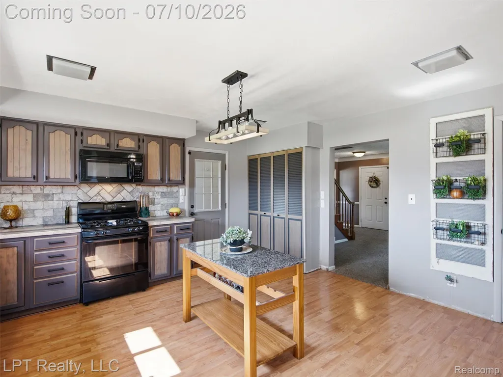 600 Fowlerville Road Handy Township MI 48836