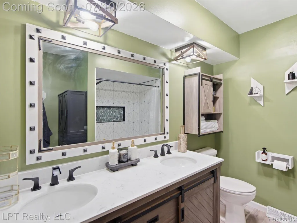 600 Fowlerville Road Handy Township MI 48836
