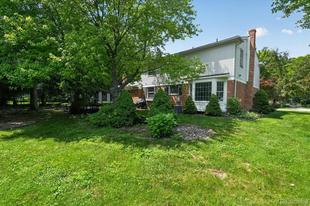 11219 Academy Court Plymouth Charter Township MI 48170