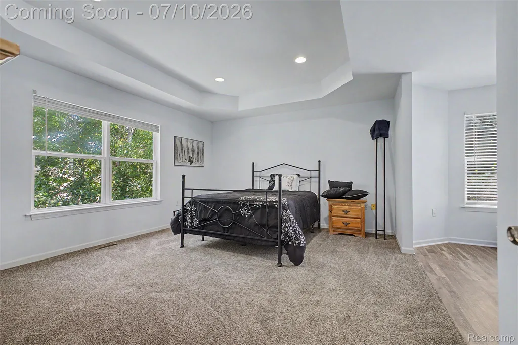 33480 Birchlawn Westland City MI 48185