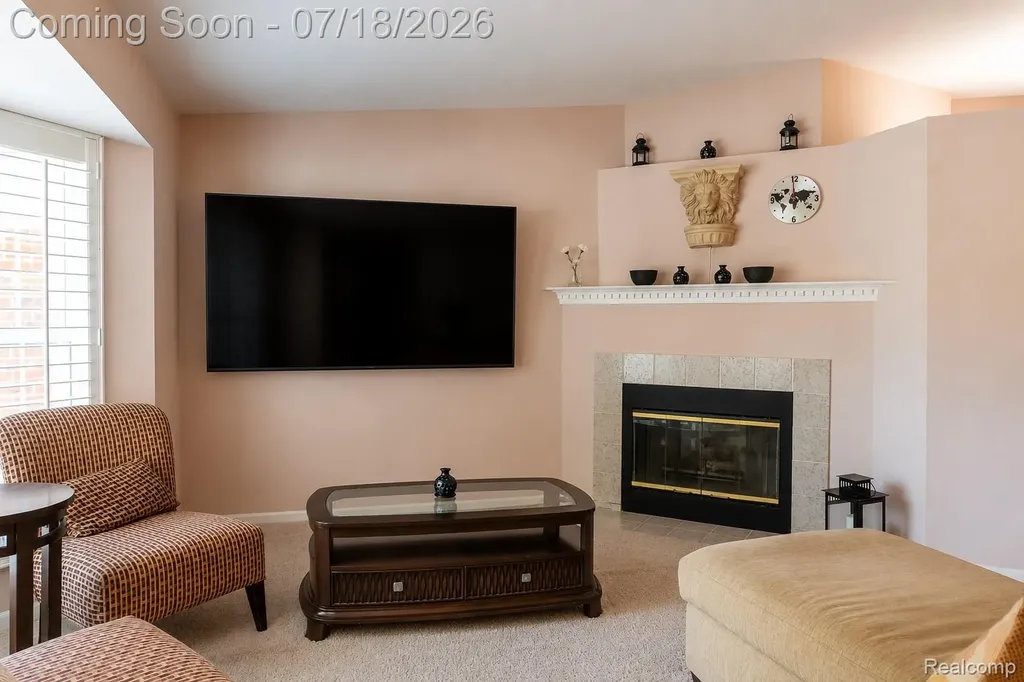 7482 Sheffield West Bloomfield Charter Township MI 48322