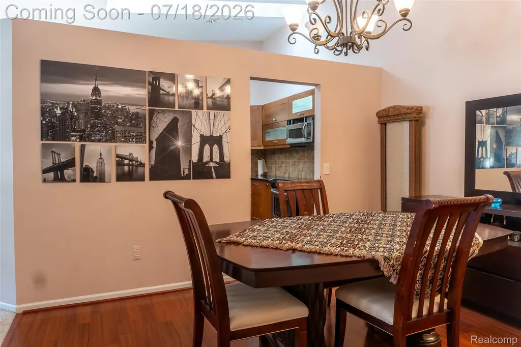 7482 Sheffield West Bloomfield Charter Township MI 48322