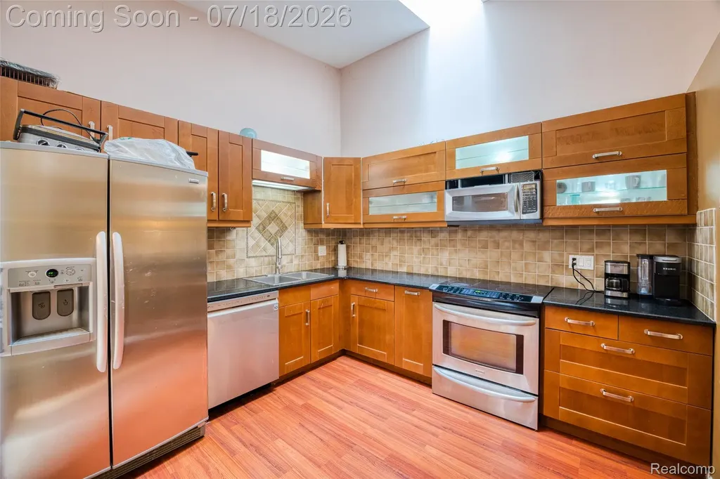 7482 Sheffield West Bloomfield Charter Township MI 48322
