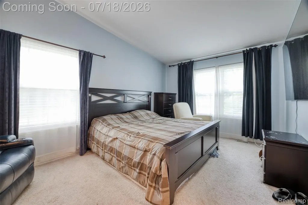 7482 Sheffield West Bloomfield Charter Township MI 48322
