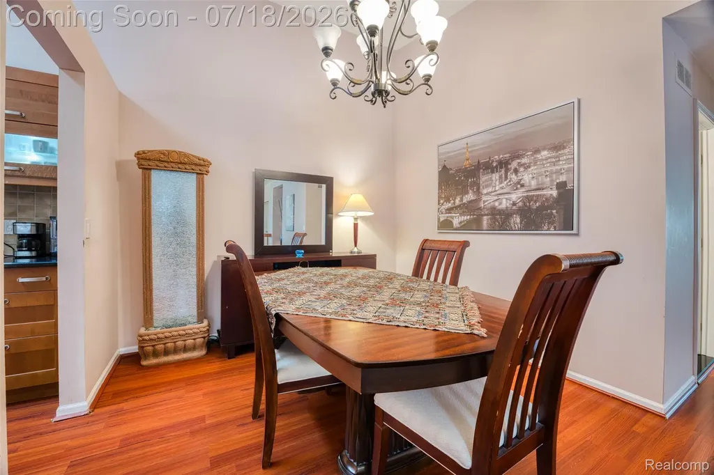7482 Sheffield West Bloomfield Charter Township MI 48322