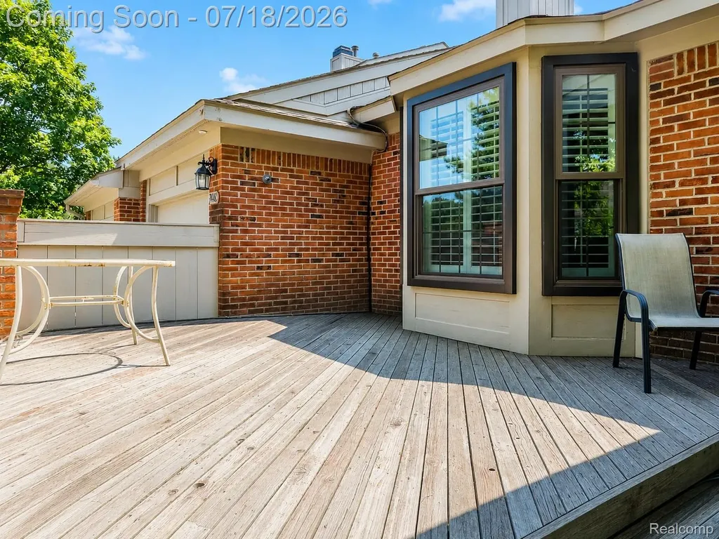 7482 Sheffield West Bloomfield Charter Township MI 48322