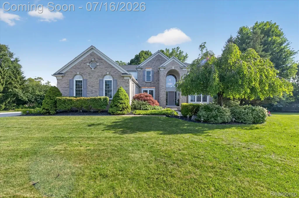 48560 Manhattan Circle Canton Charter Township MI 48188