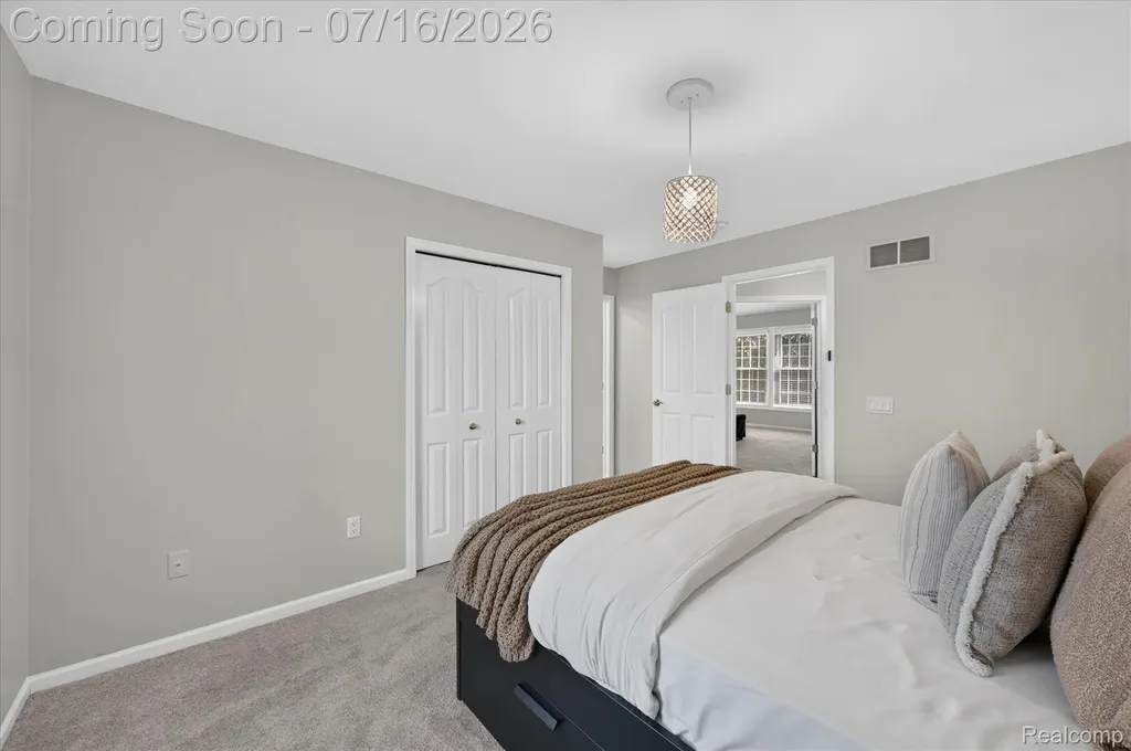 48560 Manhattan Circle Canton Charter Township MI 48188