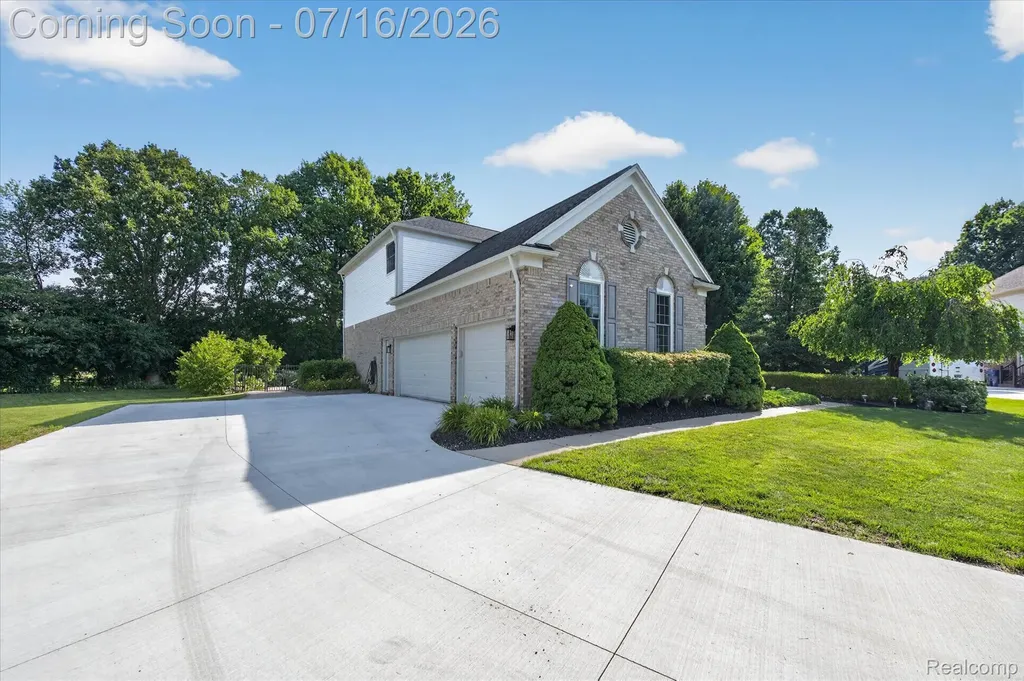 48560 Manhattan Circle Canton Charter Township MI 48188