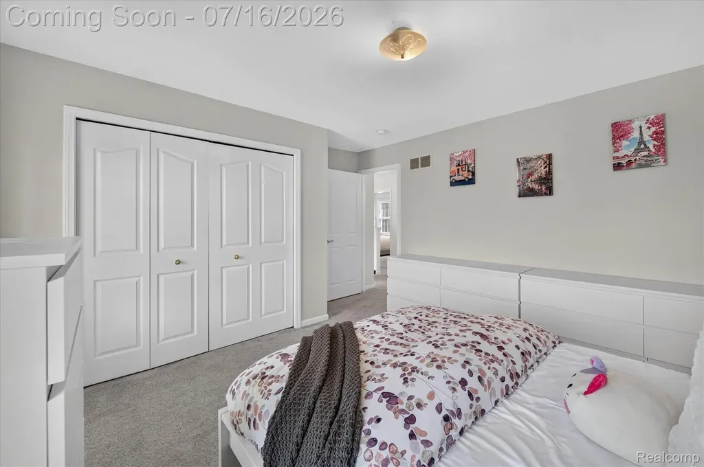 48560 Manhattan Circle Canton Charter Township MI 48188