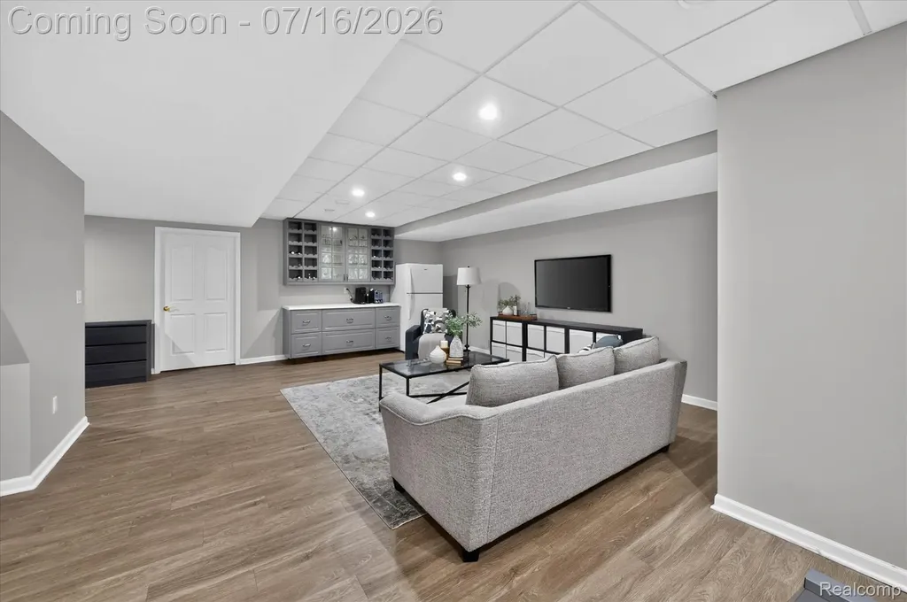 48560 Manhattan Circle Canton Charter Township MI 48188