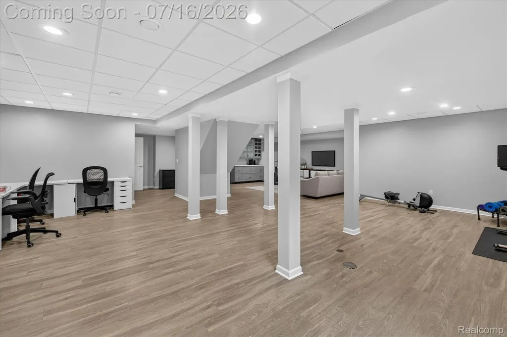 48560 Manhattan Circle Canton Charter Township MI 48188