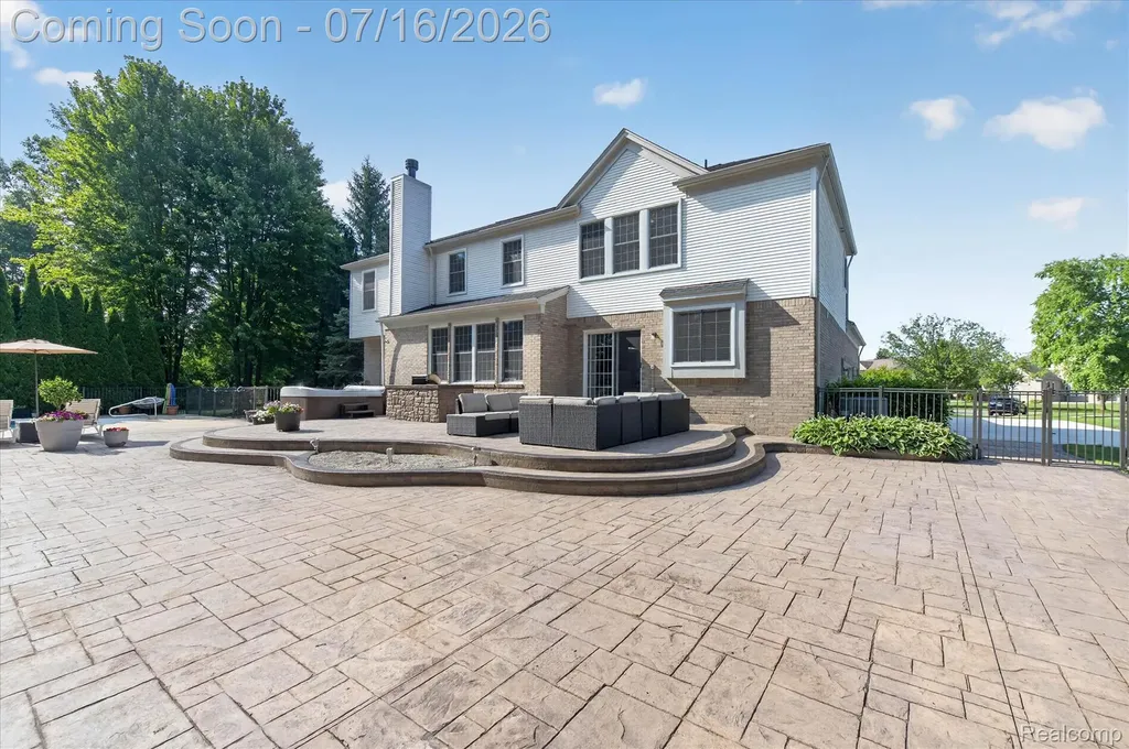 48560 Manhattan Circle Canton Charter Township MI 48188