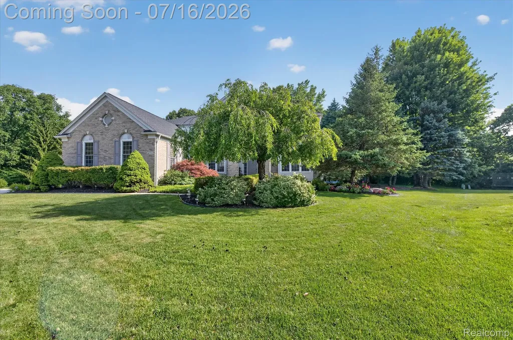 48560 Manhattan Circle Canton Charter Township MI 48188