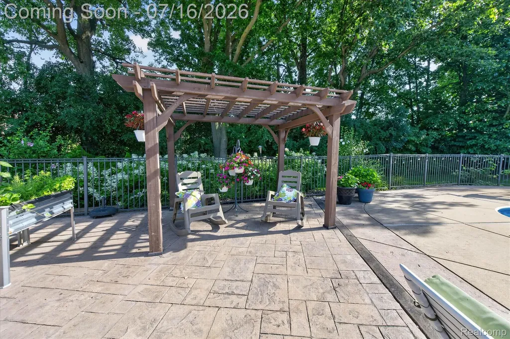 48560 Manhattan Circle Canton Charter Township MI 48188