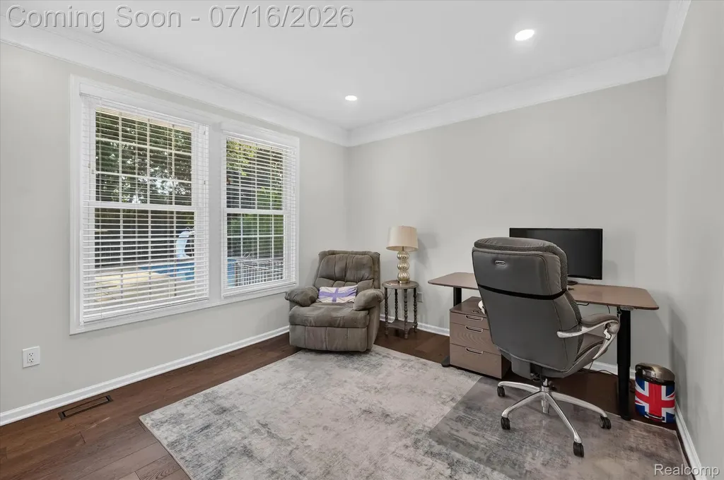 48560 Manhattan Circle Canton Charter Township MI 48188