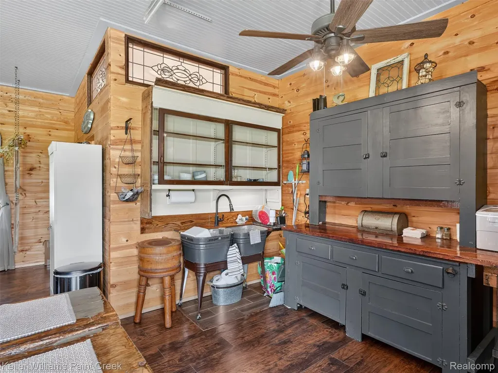 4107 Pine Street Clement Township MI 48624