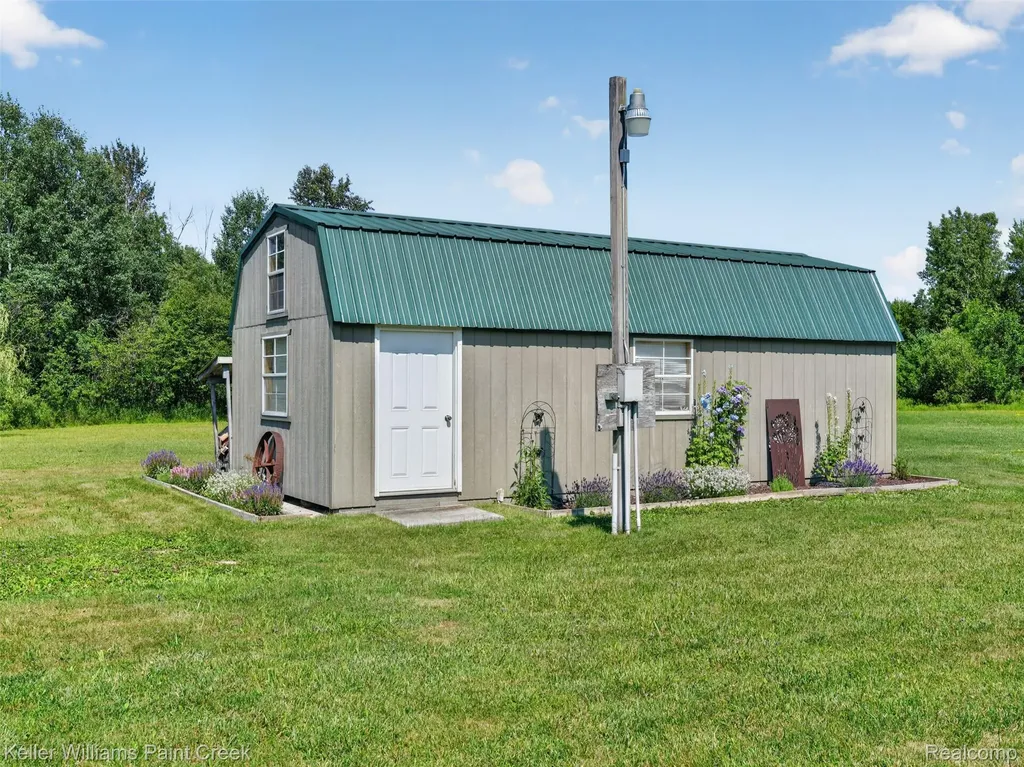 4107 Pine Street Clement Township MI 48624