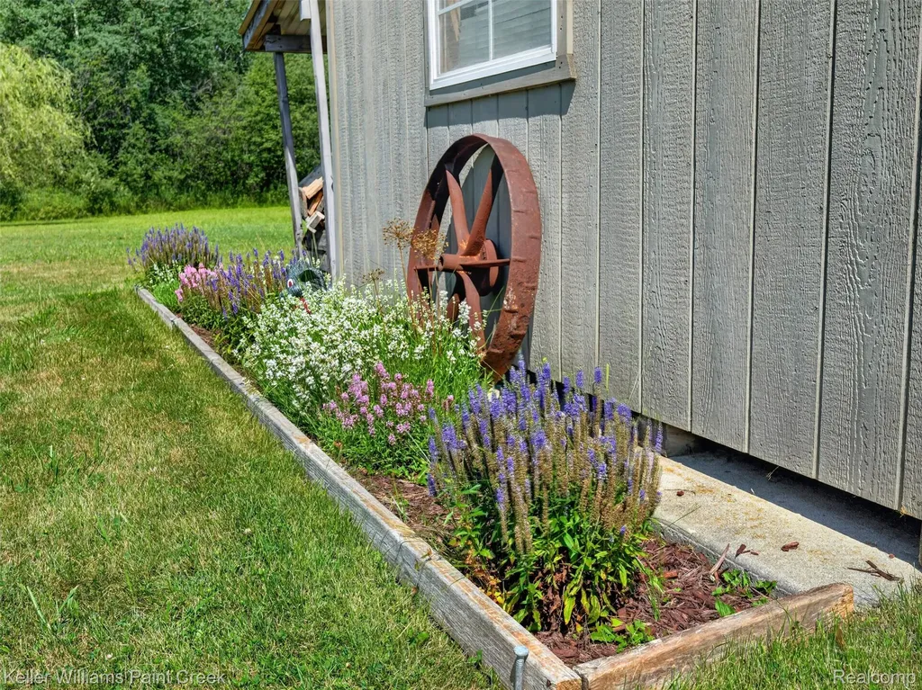 4107 Pine Street Clement Township MI 48624