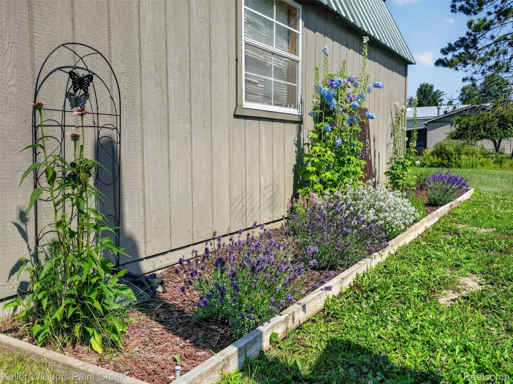 4107 Pine Street Clement Township MI 48624
