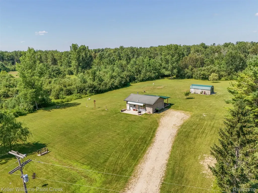 4107 Pine Street Clement Township MI 48624