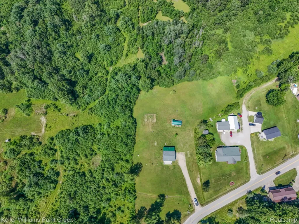 4107 Pine Street Clement Township MI 48624