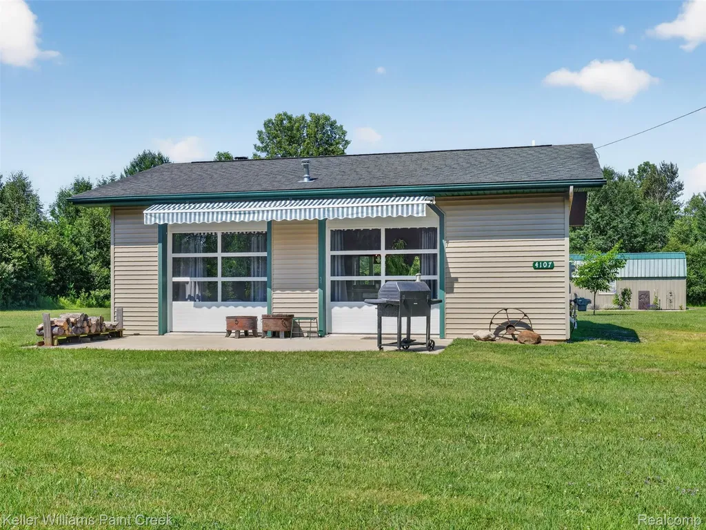 4107 Pine Street Clement Township MI 48624
