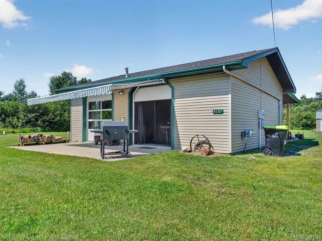 4107 Pine Street Clement Township MI 48624