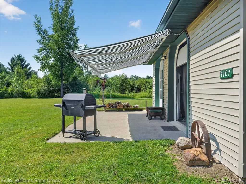 4107 Pine Street Clement Township MI 48624