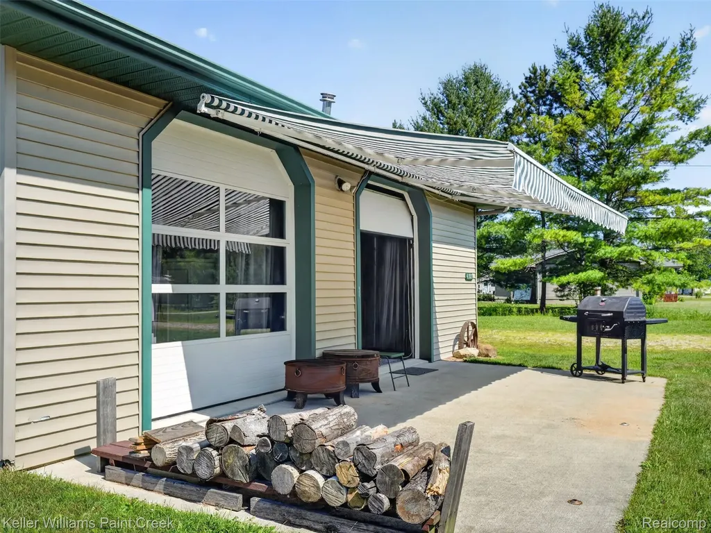 4107 Pine Street Clement Township MI 48624