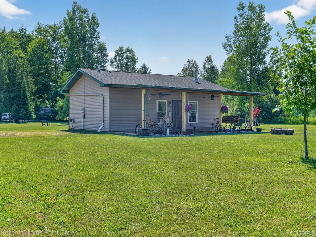 4107 Pine Street Clement Township MI 48624