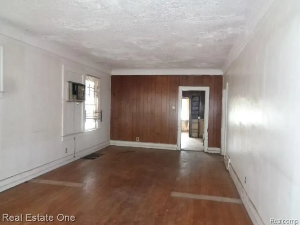 15727 Parkside Street Detroit City MI 48238