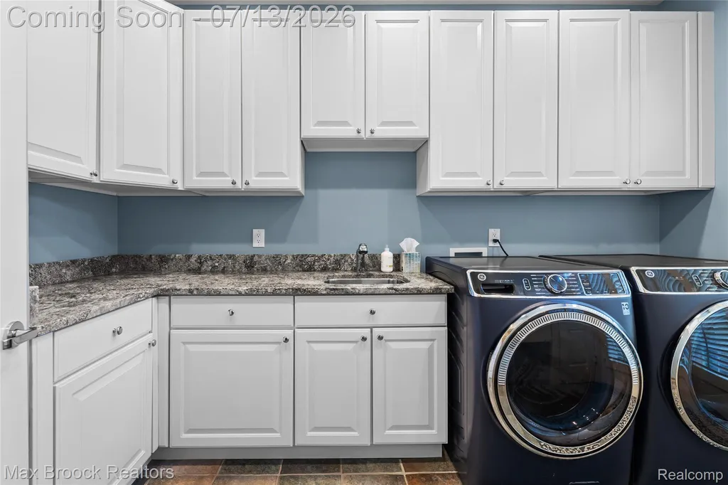 1465 Quarton Ridge Circle Bloomfield Hills City MI 48301