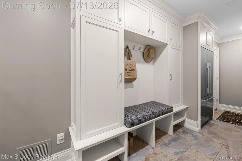 1465 Quarton Ridge Circle Bloomfield Hills City MI 48301