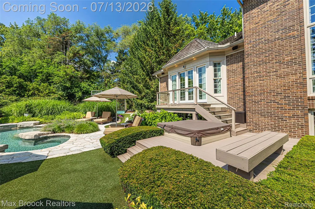 1465 Quarton Ridge Circle Bloomfield Hills City MI 48301