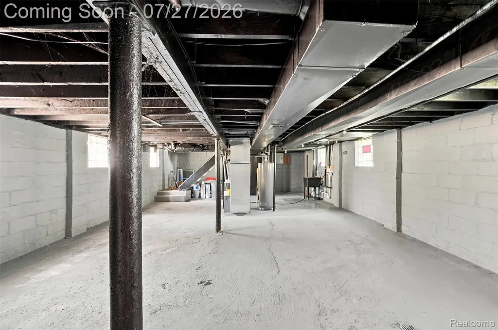 15053 Spring Garden Street Detroit City MI 48205
