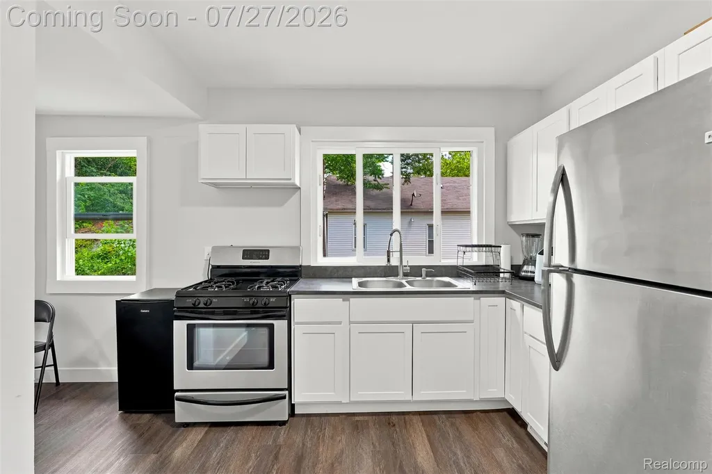 15053 Spring Garden Street Detroit City MI 48205