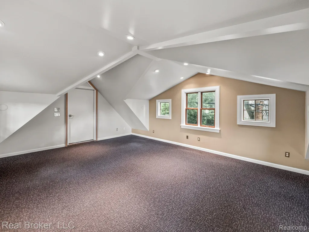 1574 Cole Street Birmingham City MI 48009