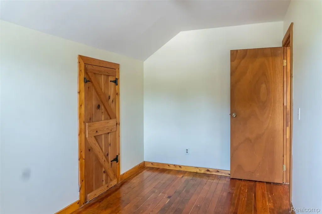20301 Huron River Drive Rockwood City MI 48173