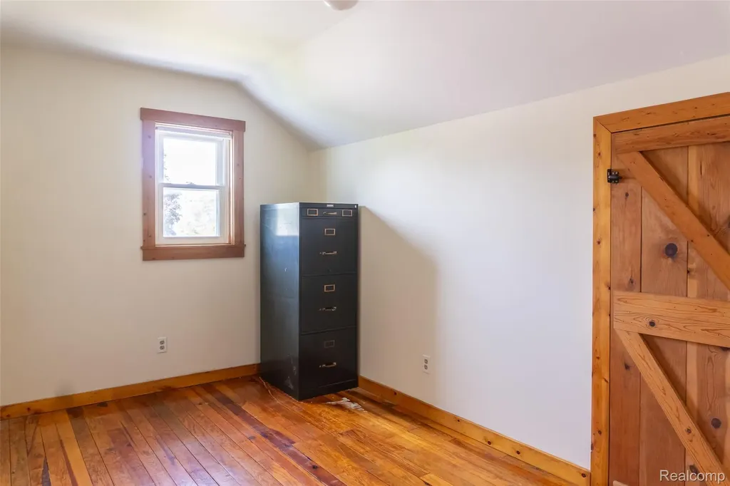 20301 Huron River Drive Rockwood City MI 48173
