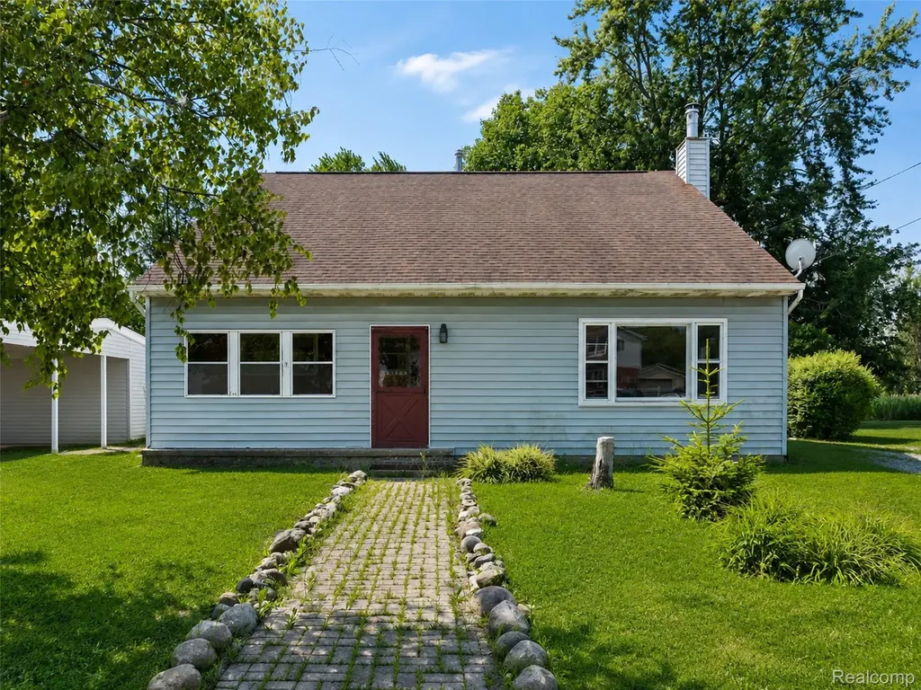 20301 Huron River Drive Rockwood City MI 48173